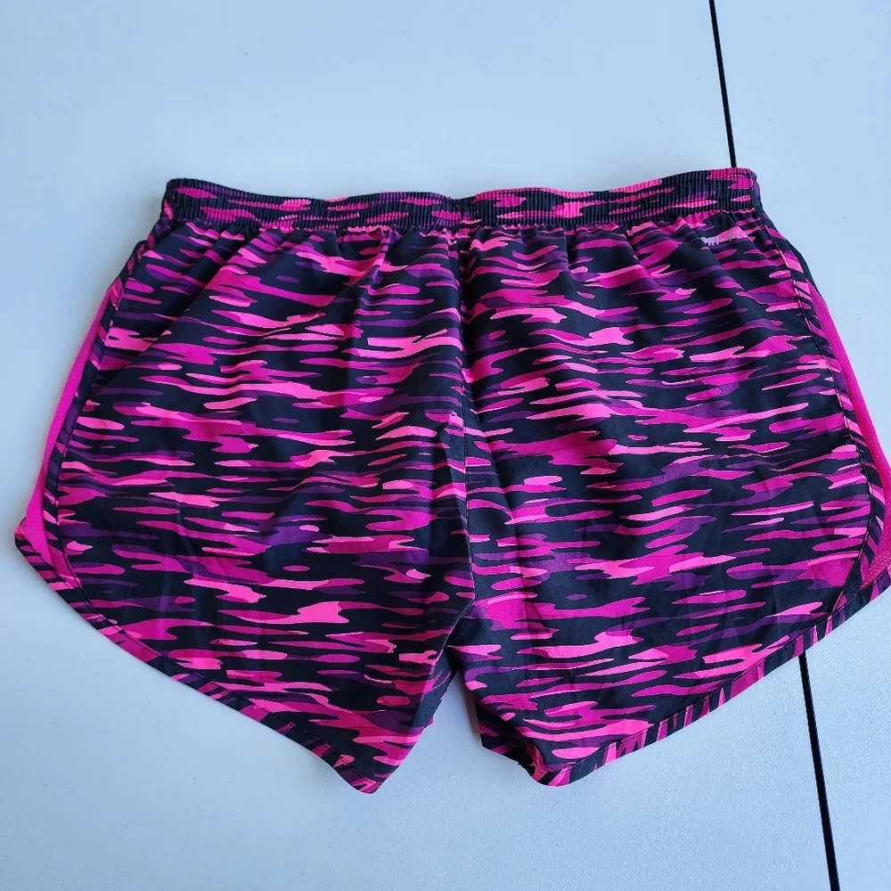 NIKE Women’s Dri-Fit Black & Pink Athletic Running Shorts Elastic Waist Medium - Picture 10 of 11